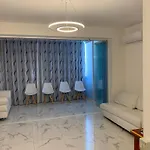 Miraspiaggia Apartment *
